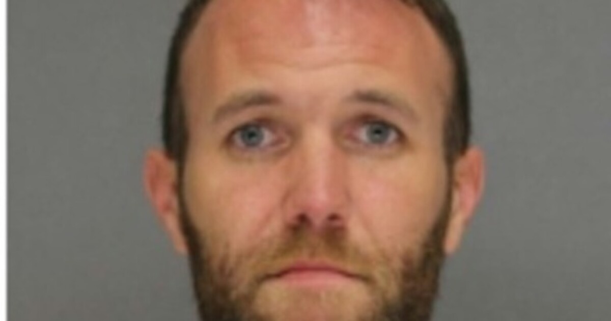 Green Bay Teacher Charged With Child Enticement green-bay-teacher-charged-with-child-enticement